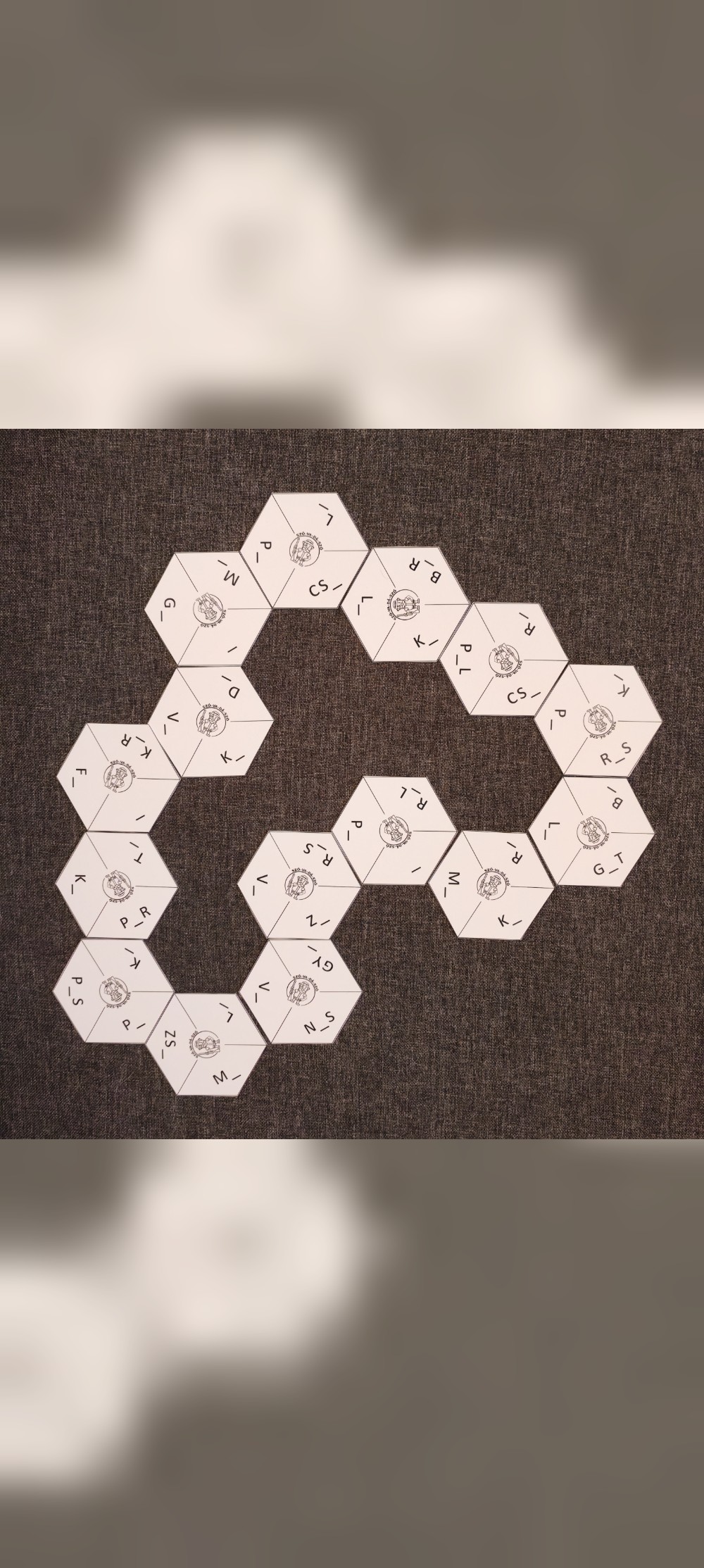 Szó-va-dá-szó Hexa — 1
